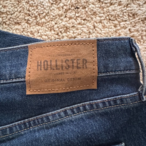 Men's Hollister Loose Stretch Blue Jeans - Picture 5 of 5